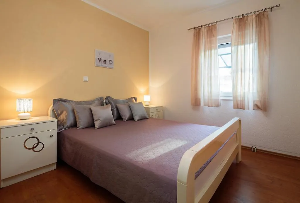 Apartment Krzelj Trogir